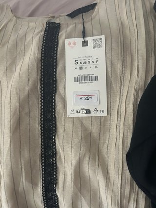 Blusa Zara Volantes Rayas Beige Negra