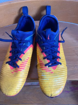 Botas de fútbol Nike Talla X