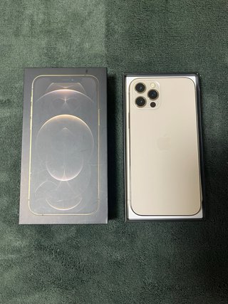 iPhone 12 Pro 256GB Oro con scatola, cavo e cover
