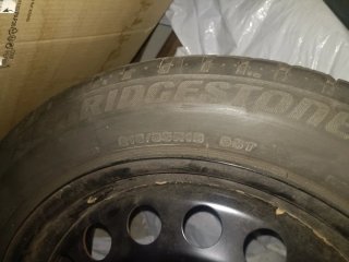 4 Neumáticos Bridgestone 215/55R18 95T con llantas