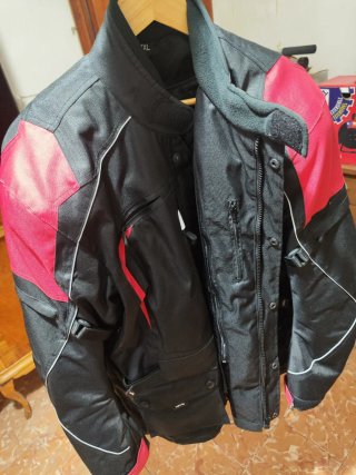 Chaqueta Moto Negra y Roja Talla 4XL