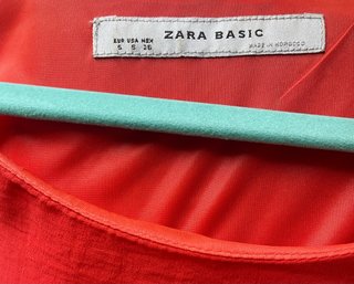 Vestido naranja con volantes