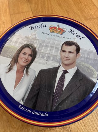 Caja Metal Boda Real 2004 Conmemorativa
