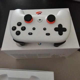 Google Stadia Premiere Edition + Chromecast