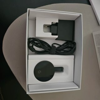 Google Stadia Premiere Edition + Chromecast
