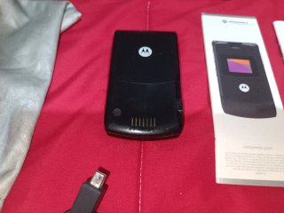Motorola RAZR V3 Black - Completo