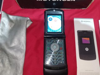 Motorola RAZR V3 Black - Completo