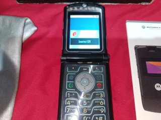 Motorola RAZR V3 Black - Completo