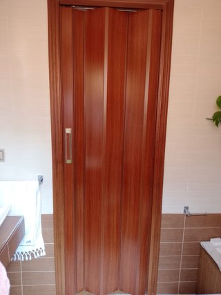 Puerta interior madera acabado roble