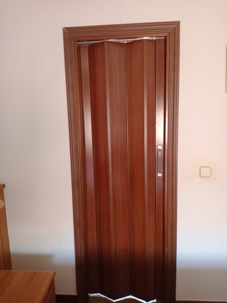 Puerta interior madera acabado roble