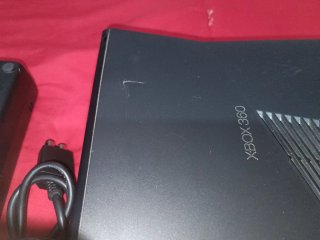 Xbox 360 250GB con accessori