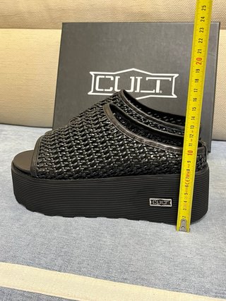 Sandali Cult in vera pelle N.40