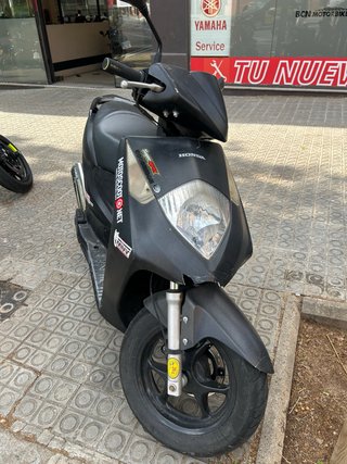 Honda Dylan 125 Negra