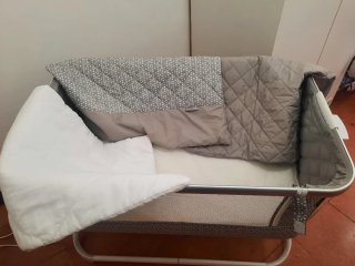 Moisés gris y plateado