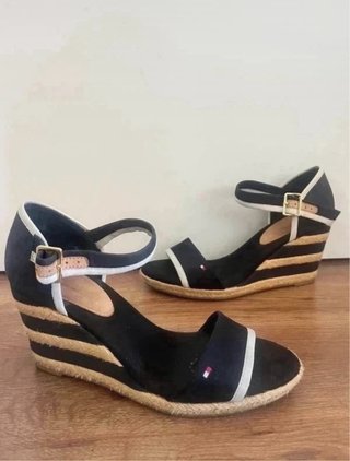 Sandalias cuña Tommy Hilfiger Talla 38