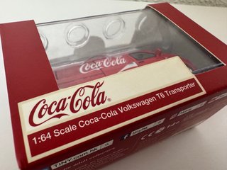 1:64 COCA-COLA VOLKSWAGEN T6 TRANSPORTER VAN NUEVA