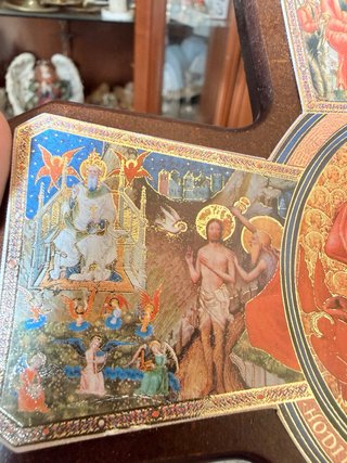 Bonita Cruz de Madera Figuras Religiosas
