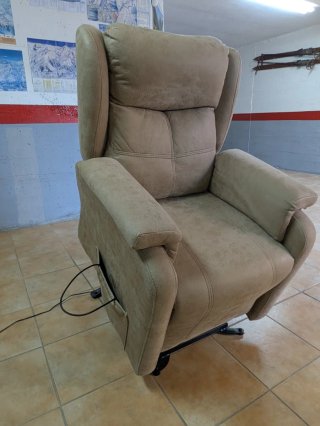 Butaca elevadora eléctrica beige