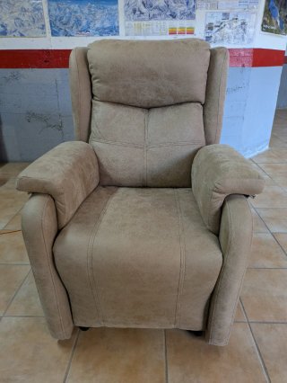 Butaca elevadora eléctrica beige