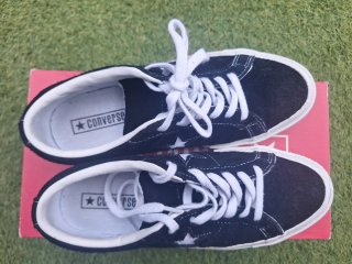 Converse piel/ante negro. Talla 39. COSTARON 85€