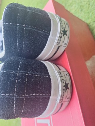 Converse piel/ante negro. Talla 39. COSTARON 85€