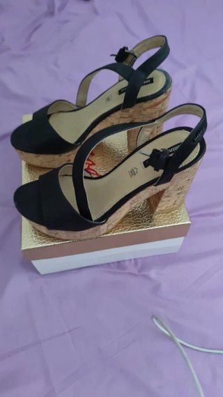 Sandalias MTNG Negras