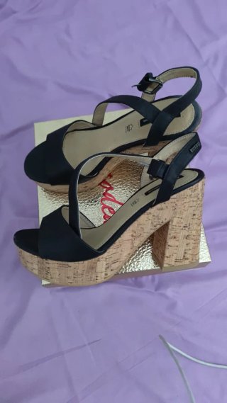 Sandalias MTNG Negras
