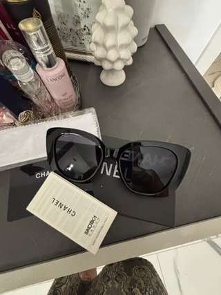 Occhiali da sole Chanel originali - Modello 6047