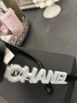 Occhiali da sole Chanel originali - Modello 6047