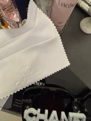 Occhiali da sole Chanel originali - Modello 6047