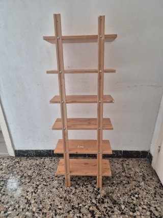 Estantería de pared estilo VÄRDE de IKEA