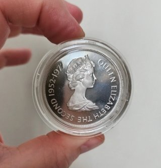 Onza Plata Proof y Relieve Isabel II Ed.Limitada