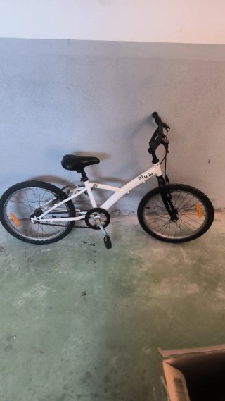 Bicicleta infantil Btwin blanca