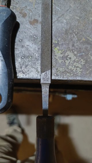 Limas de hierro para metal