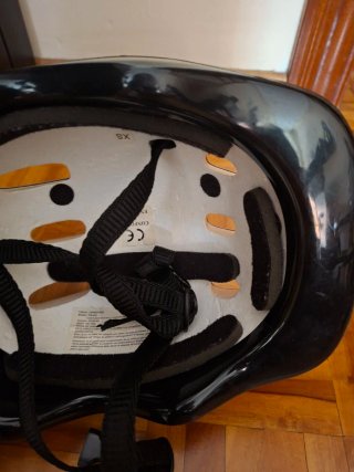 Casco bici infantil rosa con jirafas
