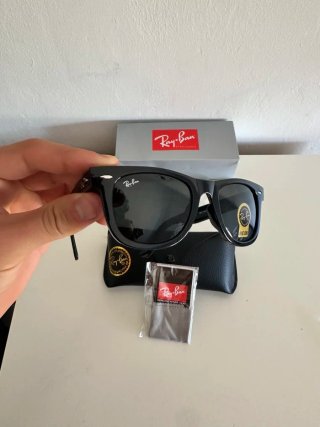 Gafas de sol negras