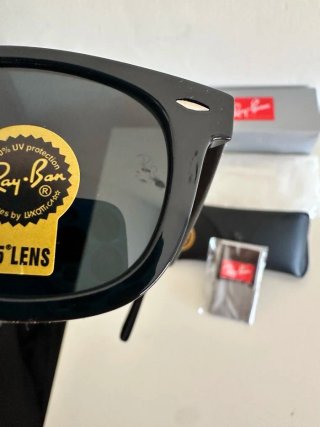 Gafas de sol negras