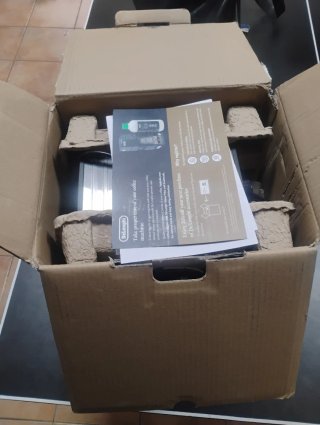 Cafetera DeLonghi Stilosa Negra