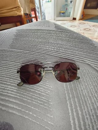 Gafas de sol aviador moradas y negras