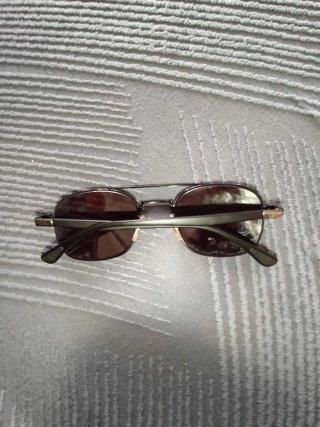 Gafas de sol aviador moradas y negras
