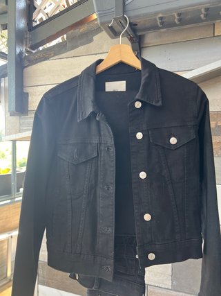 Chaqueta vaquera negra Mango Talla S