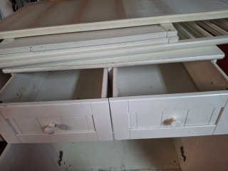Regalo comoda mesa televisor  Cuna bebé con cómoda