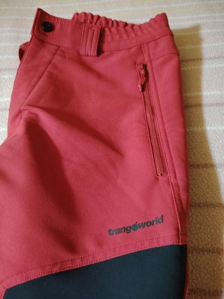 Pantalón de montaña. Trangoworld Rojo y Negro