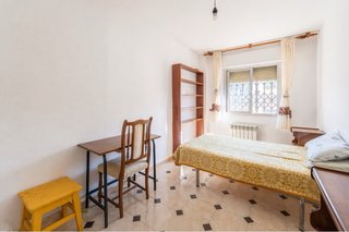 Venta de Piso en Barrio cartuja en un Residencial.