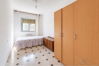 Venta de Piso en Barrio cartuja en un Residencial.