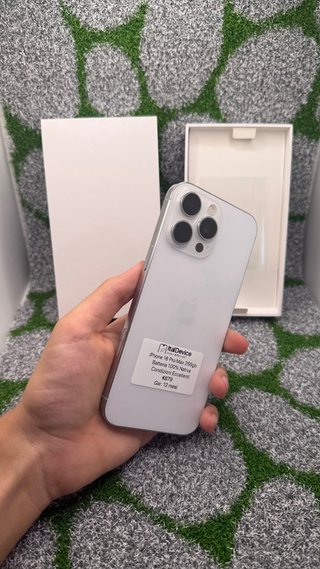 iPhone 16 Pro Max 256GB Argento - Batteria 100%