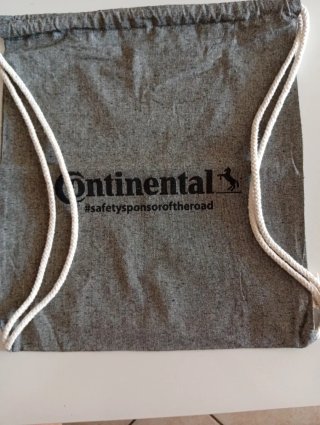 Lotto sacca + portachiavi Continental