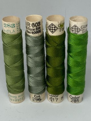 4 hilos de seda Gutermann colores verdes