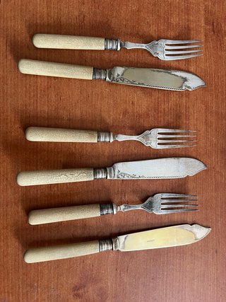 Cubiertos antiguos para pescado