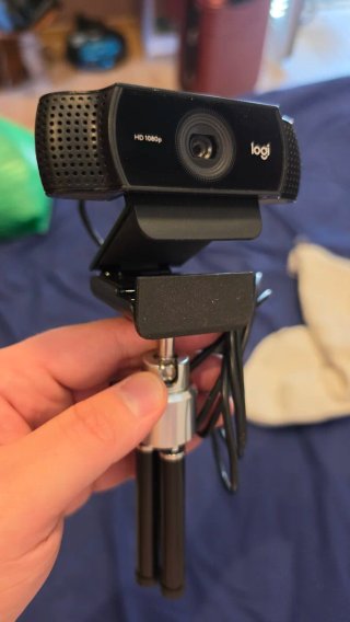Webcam Logitech HD 1080p + Mini Treppiede